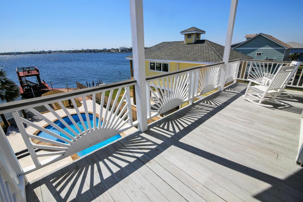 Villa Pool Days And Dock Nights Galveston Esterno foto