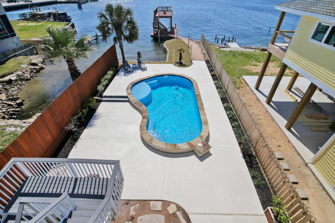 Villa Pool Days And Dock Nights Galveston Esterno foto