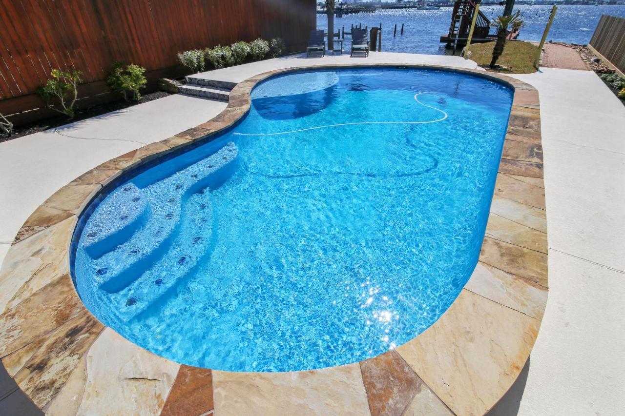 Villa Pool Days And Dock Nights Galveston Esterno foto