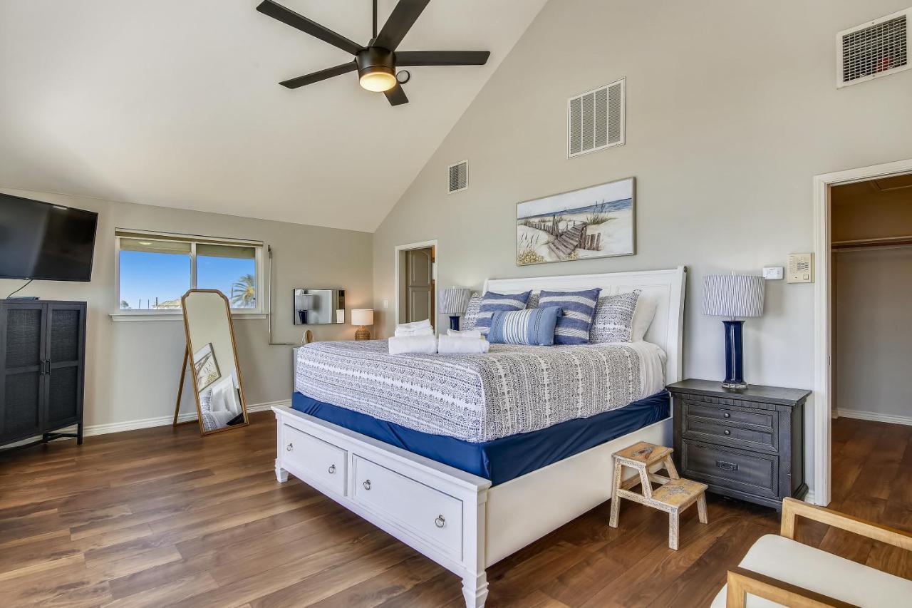 Villa Pool Days And Dock Nights Galveston Esterno foto
